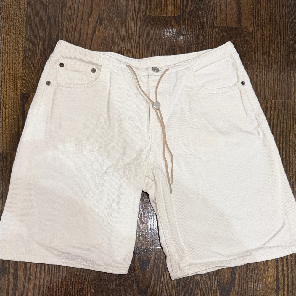 Still Here Cool Shorts in Milk
